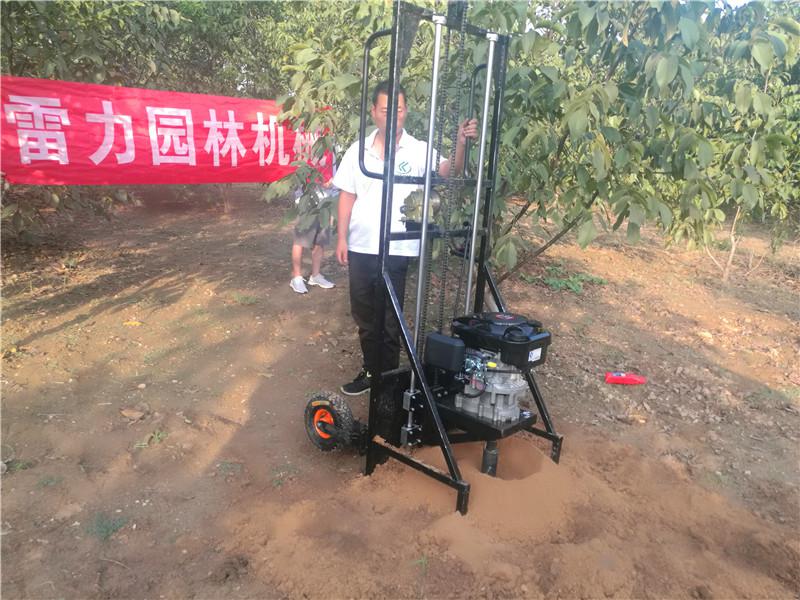 電線杆鑽坑機現代化（huà）打洞3米深