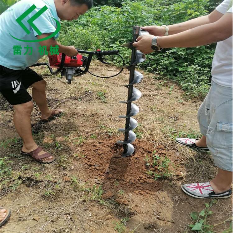 多款（kuǎn）自動鑽坑機供您參考
