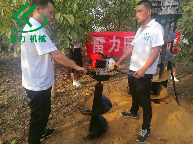 手扶式挖坑機快速地鑽