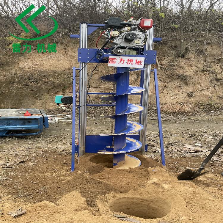 挖坑機一種螺旋式（shì）掏洞鑽孔使用寶典