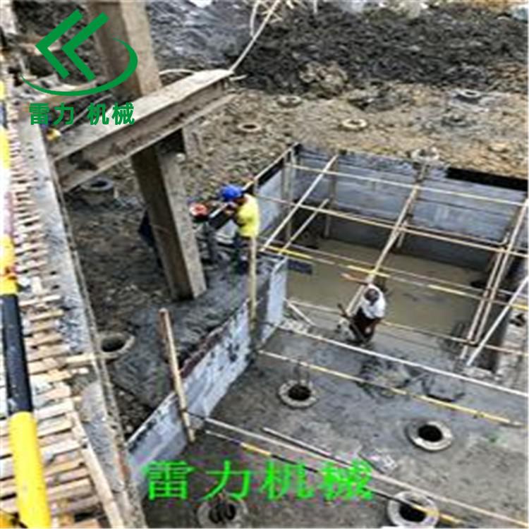 自動打樁機樁孔掏土巧妙 自動打(dǎ)樁機(jī)樁孔掏(tāo)土巧妙